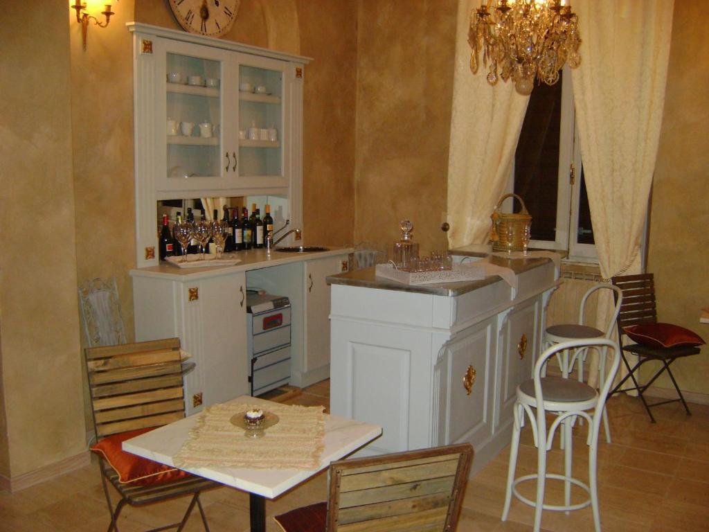 Hotel La Petite Maison Viareggio Bagian luar foto