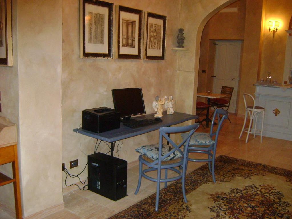 Hotel La Petite Maison Viareggio Bagian luar foto